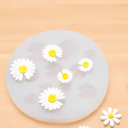 BI-17   11 cavity Daisy Flower Silicone Mold
